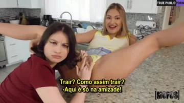Amassando-Minha-Esposa-e-Fodendo-a-Loira-Bucetuda-legendado
